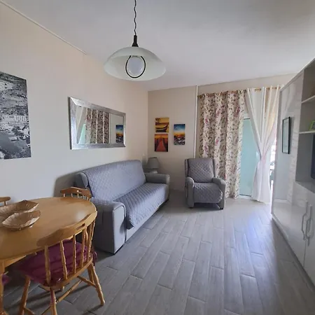 A Pie De Playa En San Marcos * San Marcos (Tenerife)